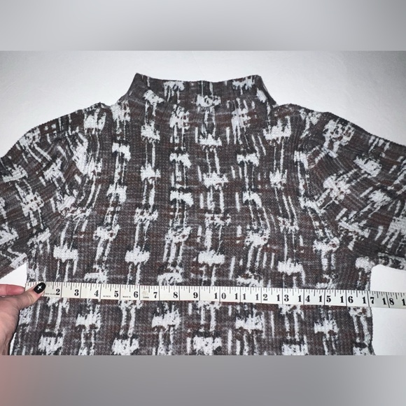 Nic+Zoe Waffle Stitch Knit Funnel Neck Long Sleeve - Picture 7 of 10